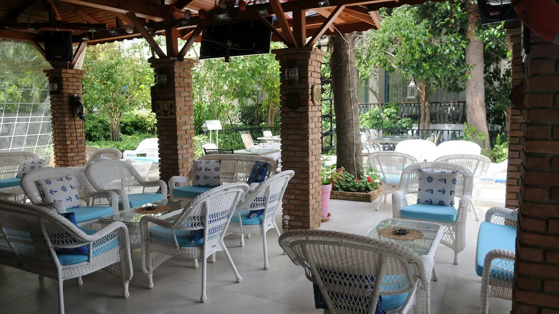 Navy Hotel İçmeler